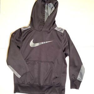 Boy’s Nike Sweatshirt Size S